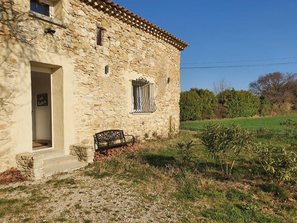 Maison Au Calme En Campagne Climatisee Caderousse エクステリア 写真