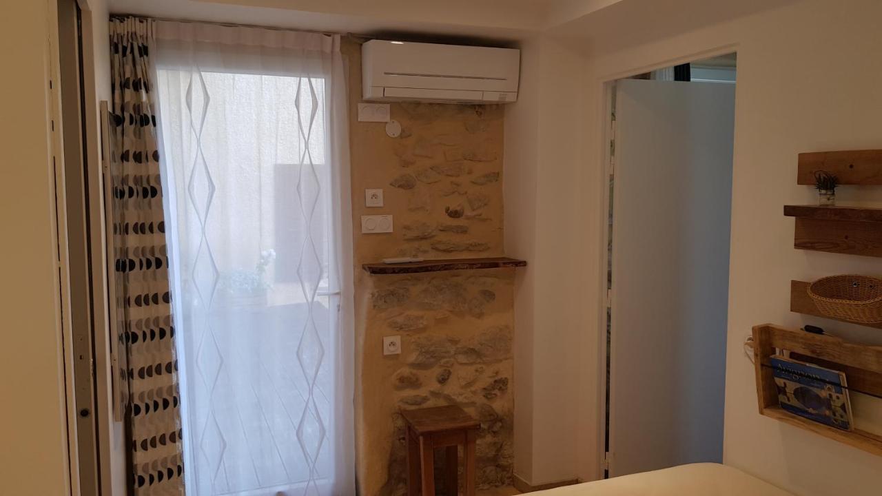 Maison Au Calme En Campagne Climatisee Caderousse エクステリア 写真
